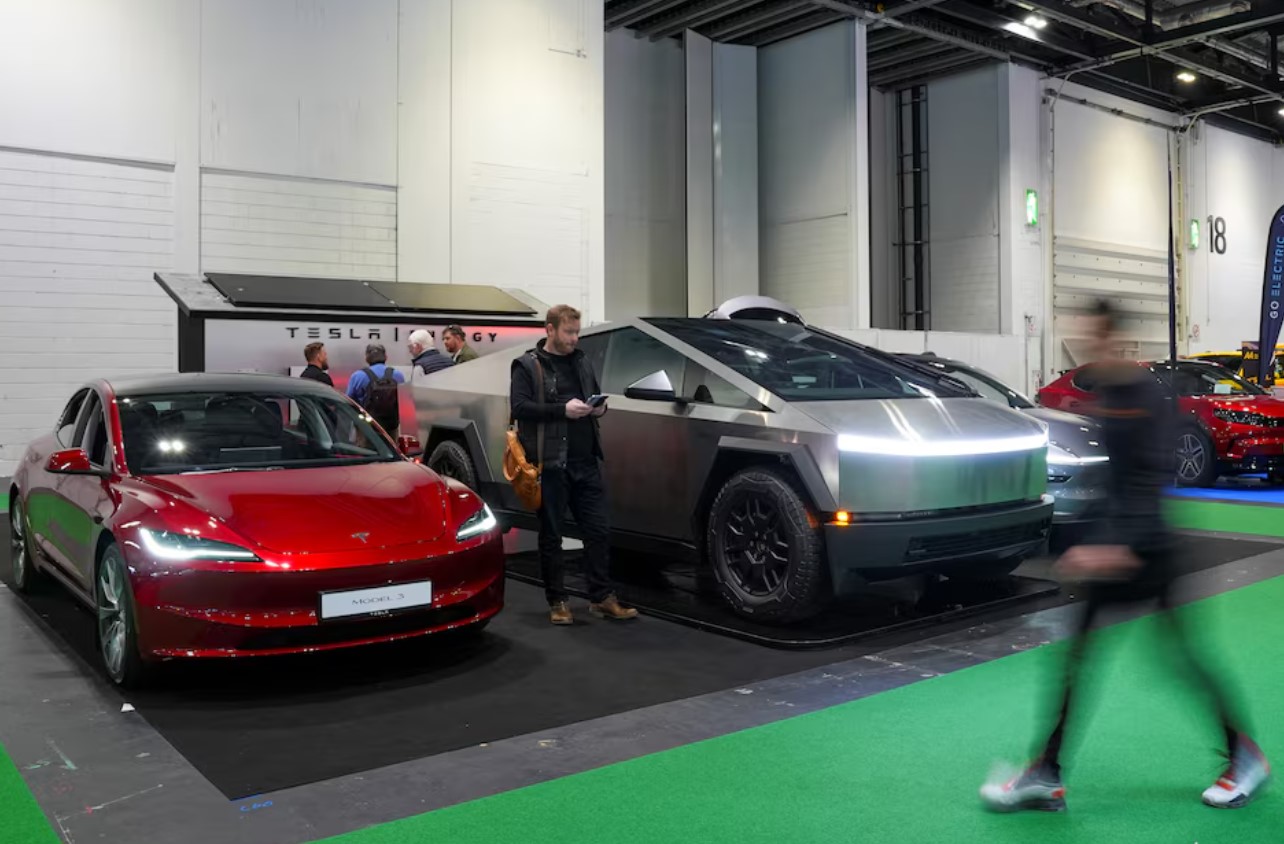 image Tesla leasing in UK now costs just over half last year’s price