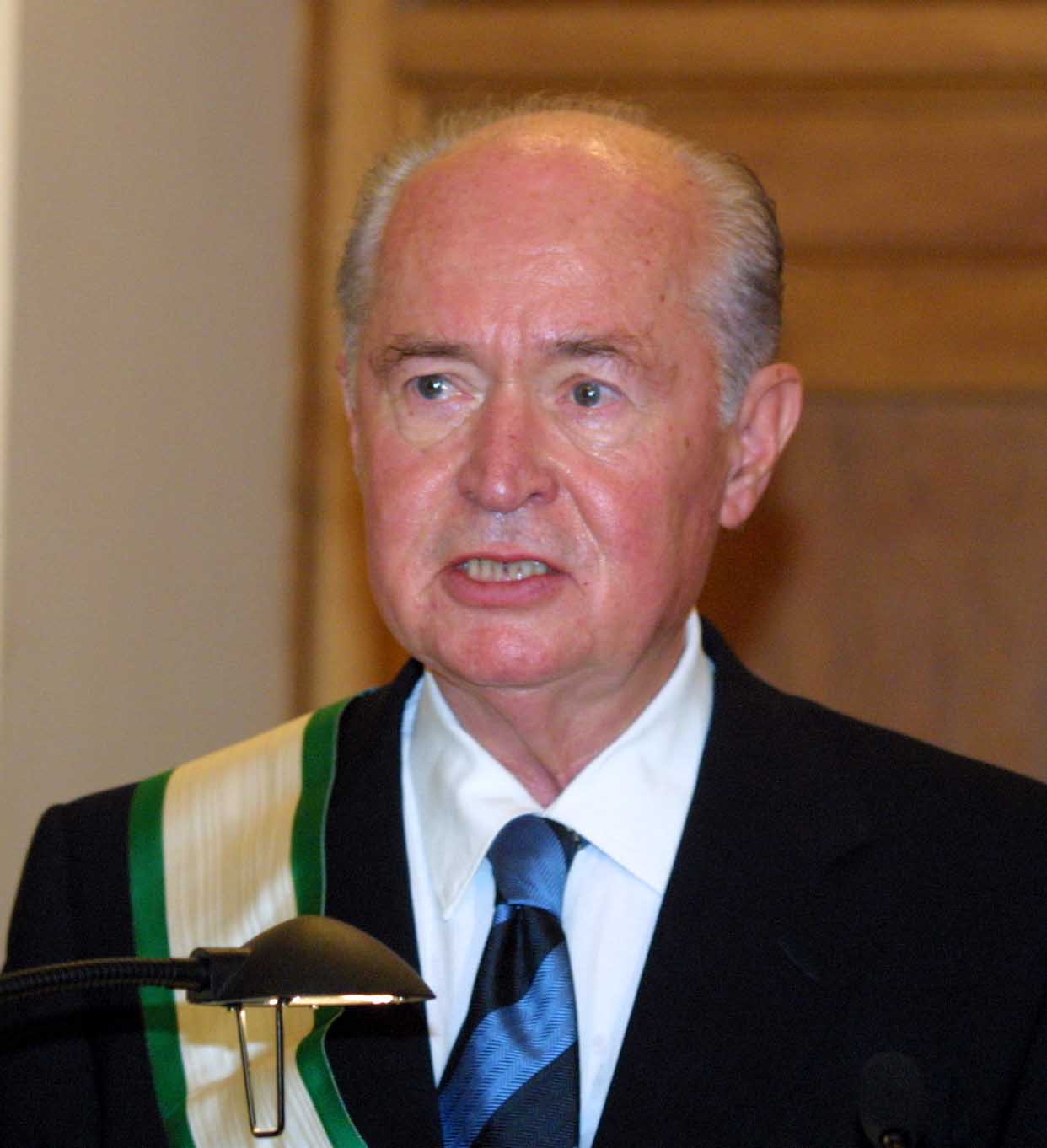 George Vassiliou image